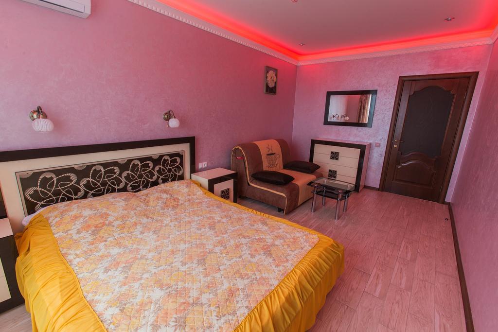 ايفانو - فرانكيفسك Modern Apartment On Akademika Sakharova 27A المظهر الخارجي الصورة