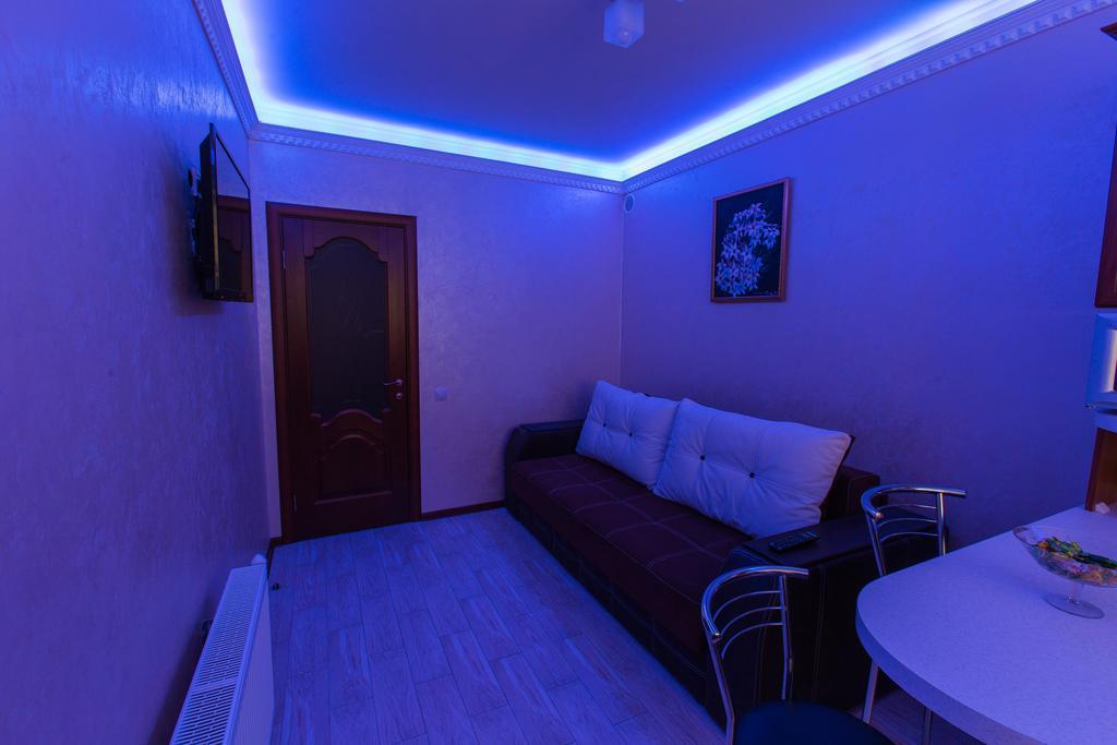 ايفانو - فرانكيفسك Modern Apartment On Akademika Sakharova 27A المظهر الخارجي الصورة