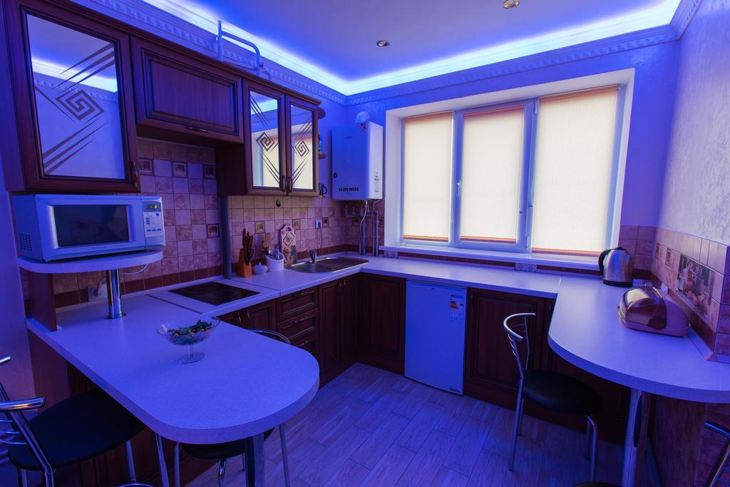 ايفانو - فرانكيفسك Modern Apartment On Akademika Sakharova 27A المظهر الخارجي الصورة